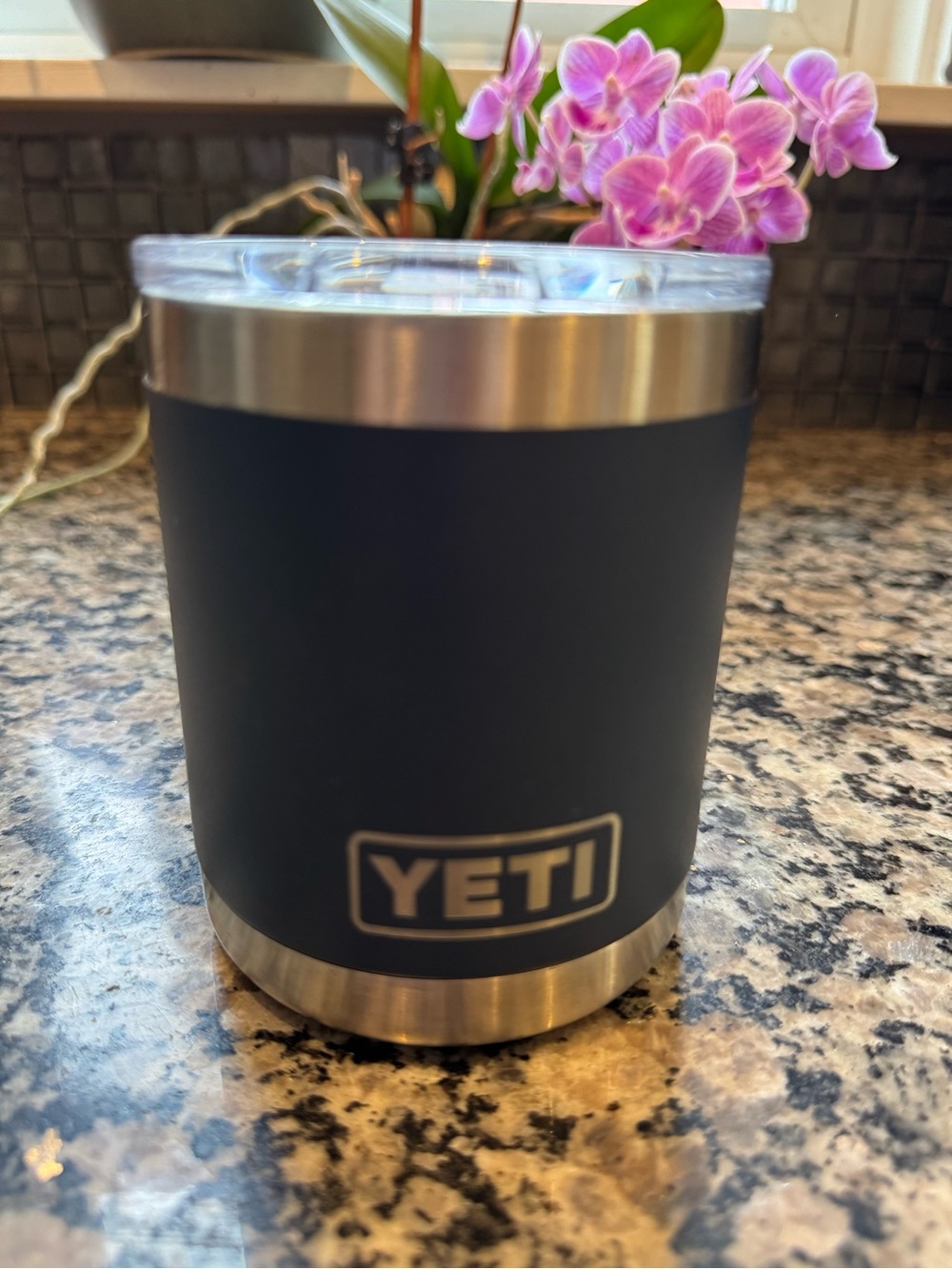 Yeti Stainless Steel Tumbler in Navy with Clear Lid